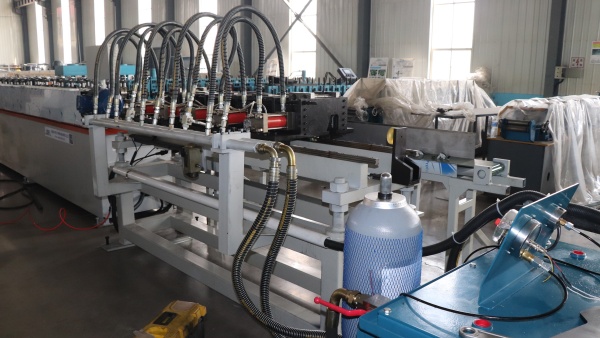 Hydraulic system of the T-Bar Roll Forming Machine