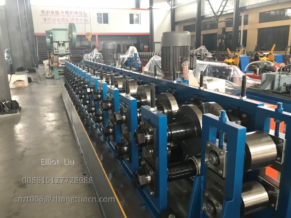 Shelf upright roll forming machine – forming section