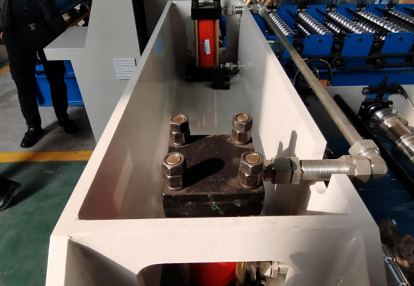 Oil cylinders