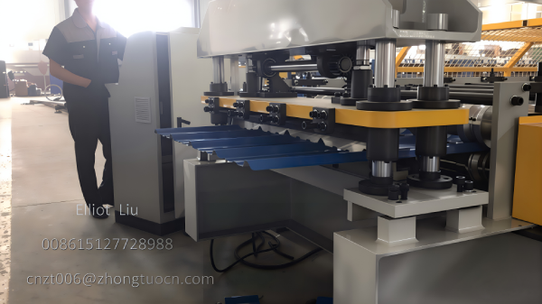 Display of the control section of the roof tile making machine