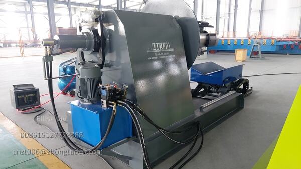 Decoiler feeder machine and loading vehicle